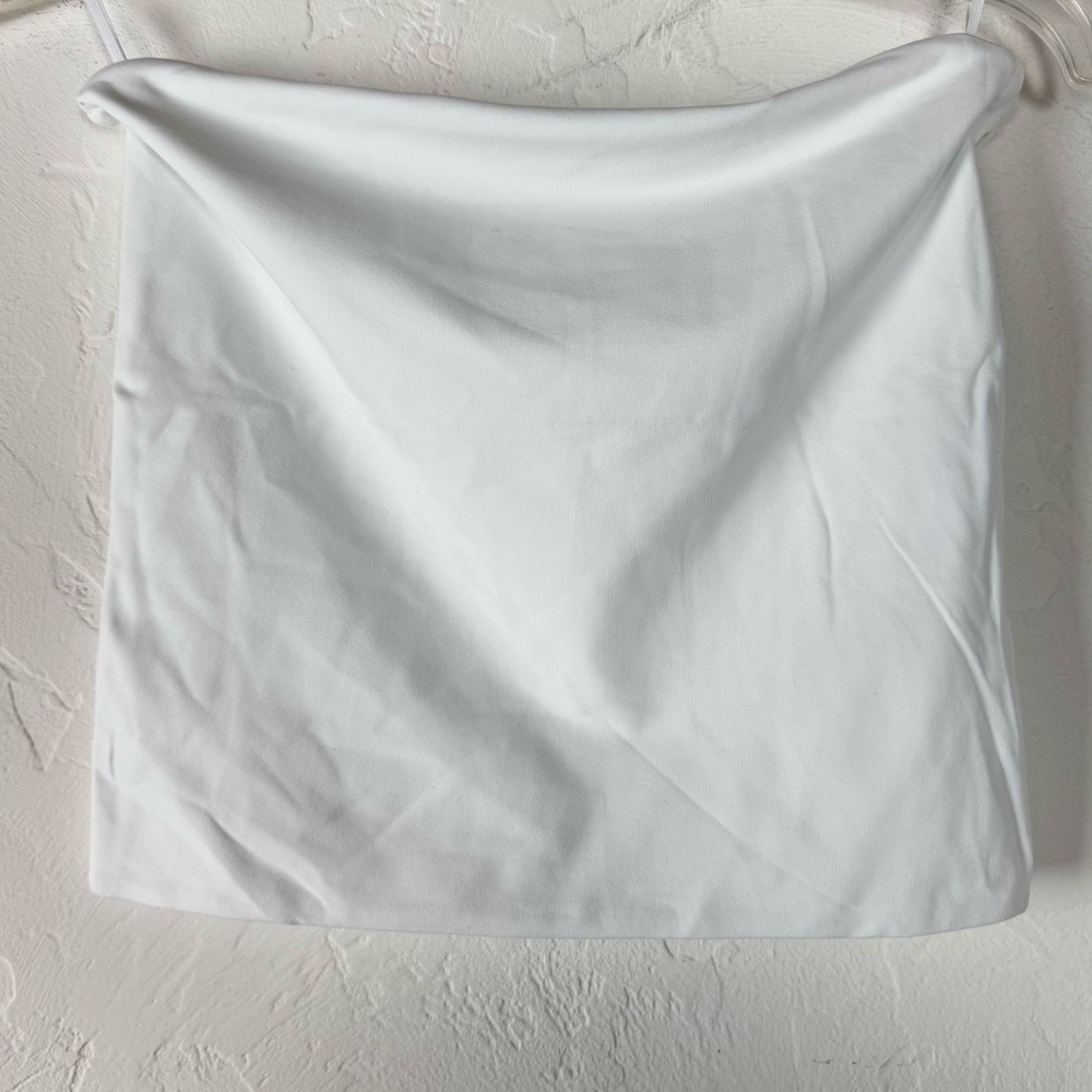 Aritzia Babaton Contour Tube Top Knit Shirt Bandeau Strapless‎ Solid White Basic